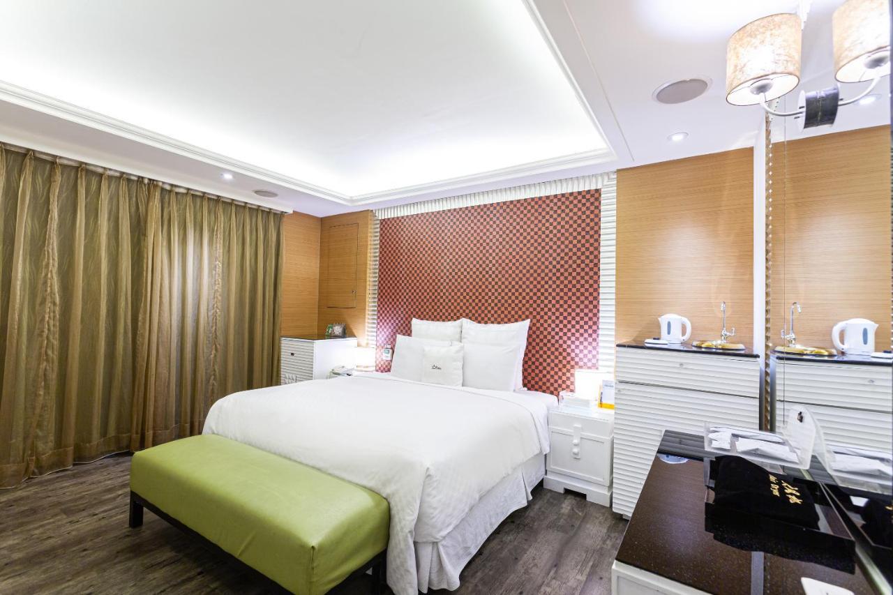 168 Motel-PingZhen Taoyuan Buitenkant foto